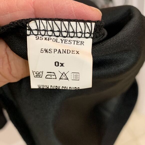 Size XXXL cocktail dress. Black with sheer embroidery shoulders & sleeves - Picture 8 of 10